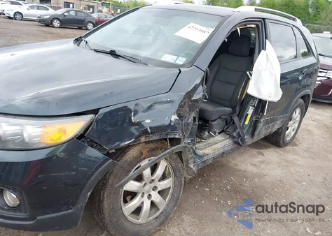 2013 Kia Sorento Lx z USA, uszkodzony, nr VIN 5XYKTCA67DG405003